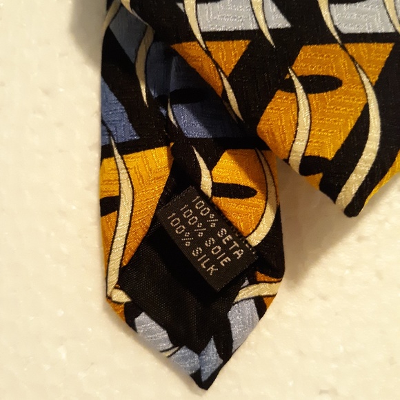 Quality 100% Silk Geometric Yellow Blue Tie Matrix - Picture 2 of 4